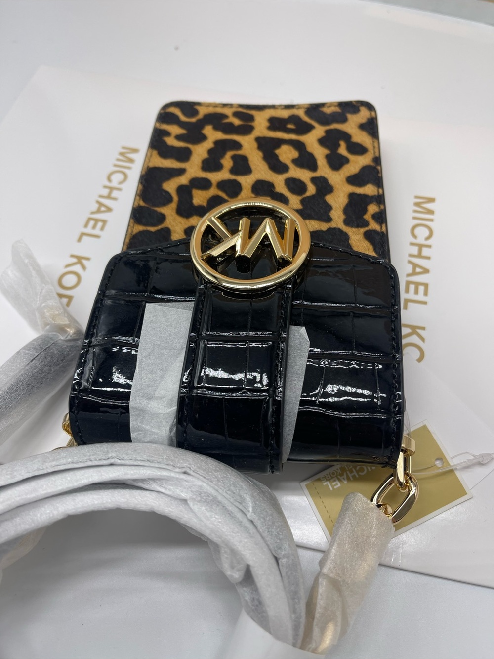 Michael Kors Carmen Small NS Phone XBODY HairCalf
Black Multi - Picture 15 of 16